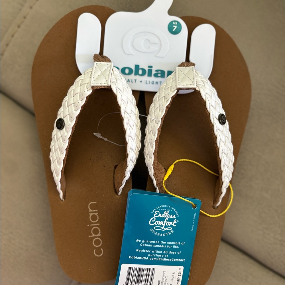 NEW Super cute sandals!